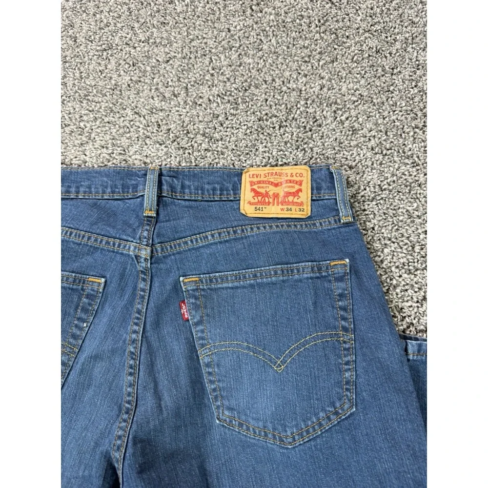 Levis inseam measures